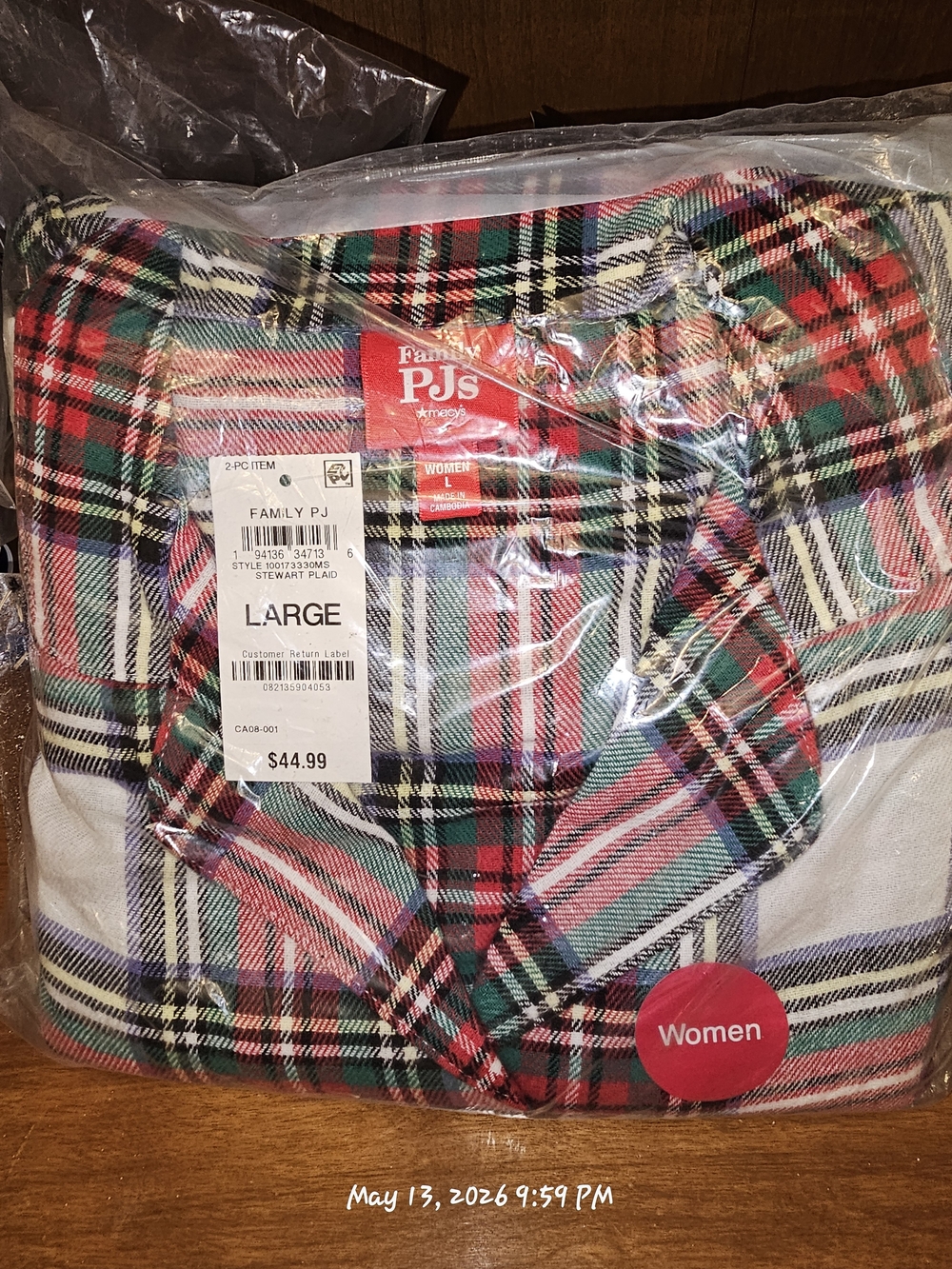 Family Pajamas Women’s Plaid Flannel Pajama Set in Red, Green, White